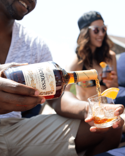 Hennessy VS Cognac, 750 ml Glass Bottle 40% ABV - Image 5